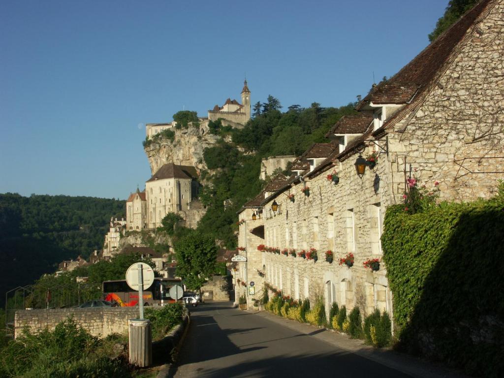 Auberge Du Relais D'Auniac Gourdon-en-quercy Exterior foto