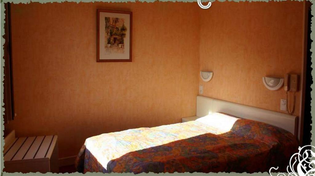 Auberge Du Relais D'Auniac Gourdon-en-quercy Habitación foto